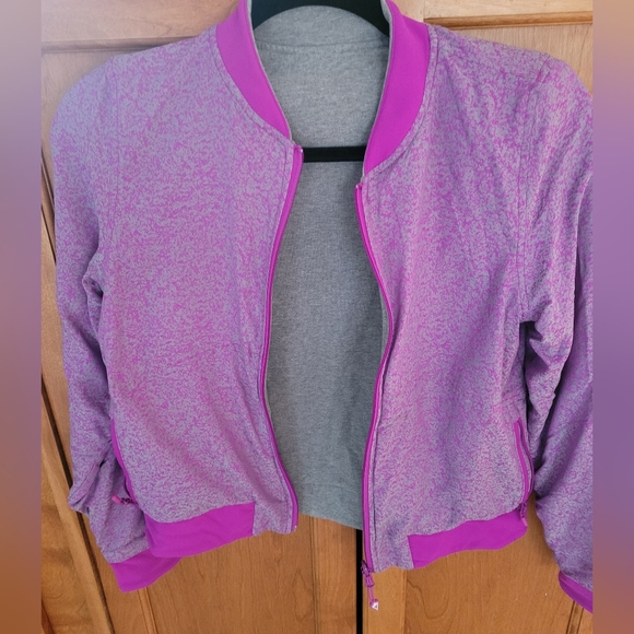 Ivivva - Jacket Sz 10 - Picture 3 of 5